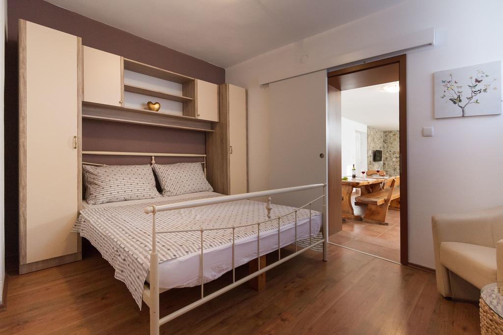Apartmani Maksan Pakoštane Екстериор снимка