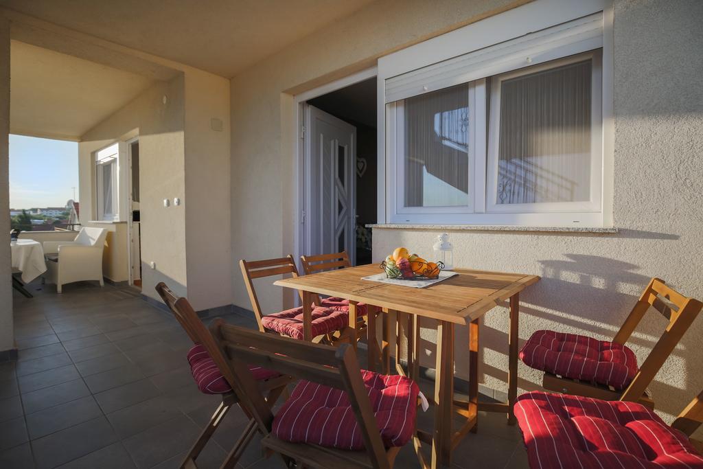 Apartmani Maksan Pakoštane Екстериор снимка