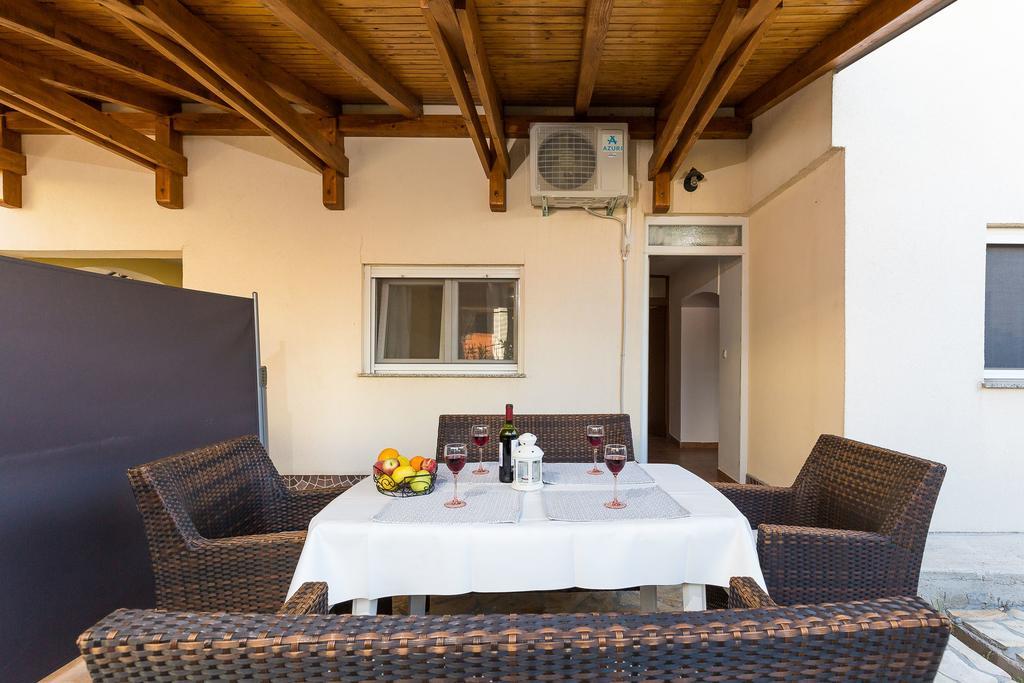 Apartmani Maksan Pakoštane Екстериор снимка
